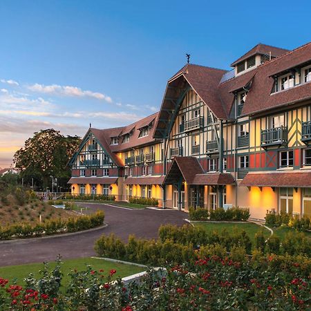 Renaissance Paris Hippodrome De St. Cloud Hotel Rueil-Malmaison Exterior photo