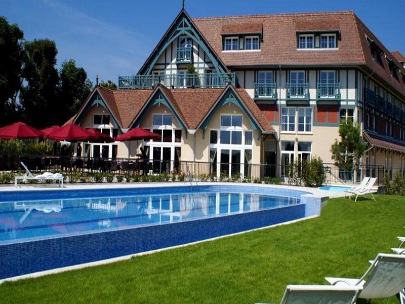 Renaissance Paris Hippodrome De St. Cloud Hotel Rueil-Malmaison Exterior photo